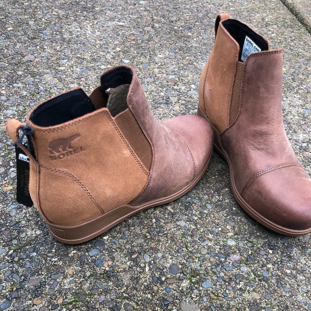 Brand New Sorel Waterproof pull on Boots